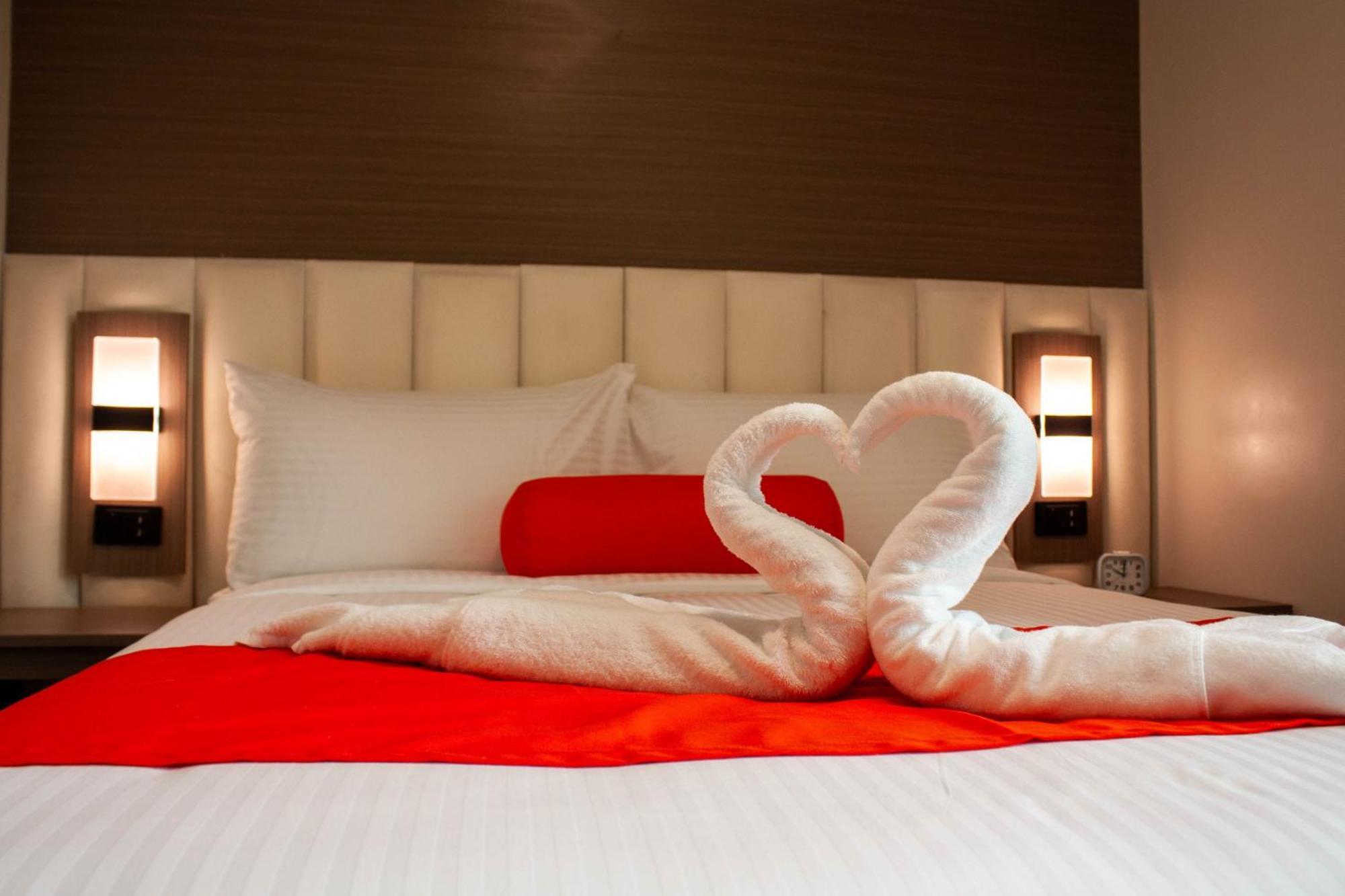 Hayat Sky Towers Hotel Cebu Eksteriør billede