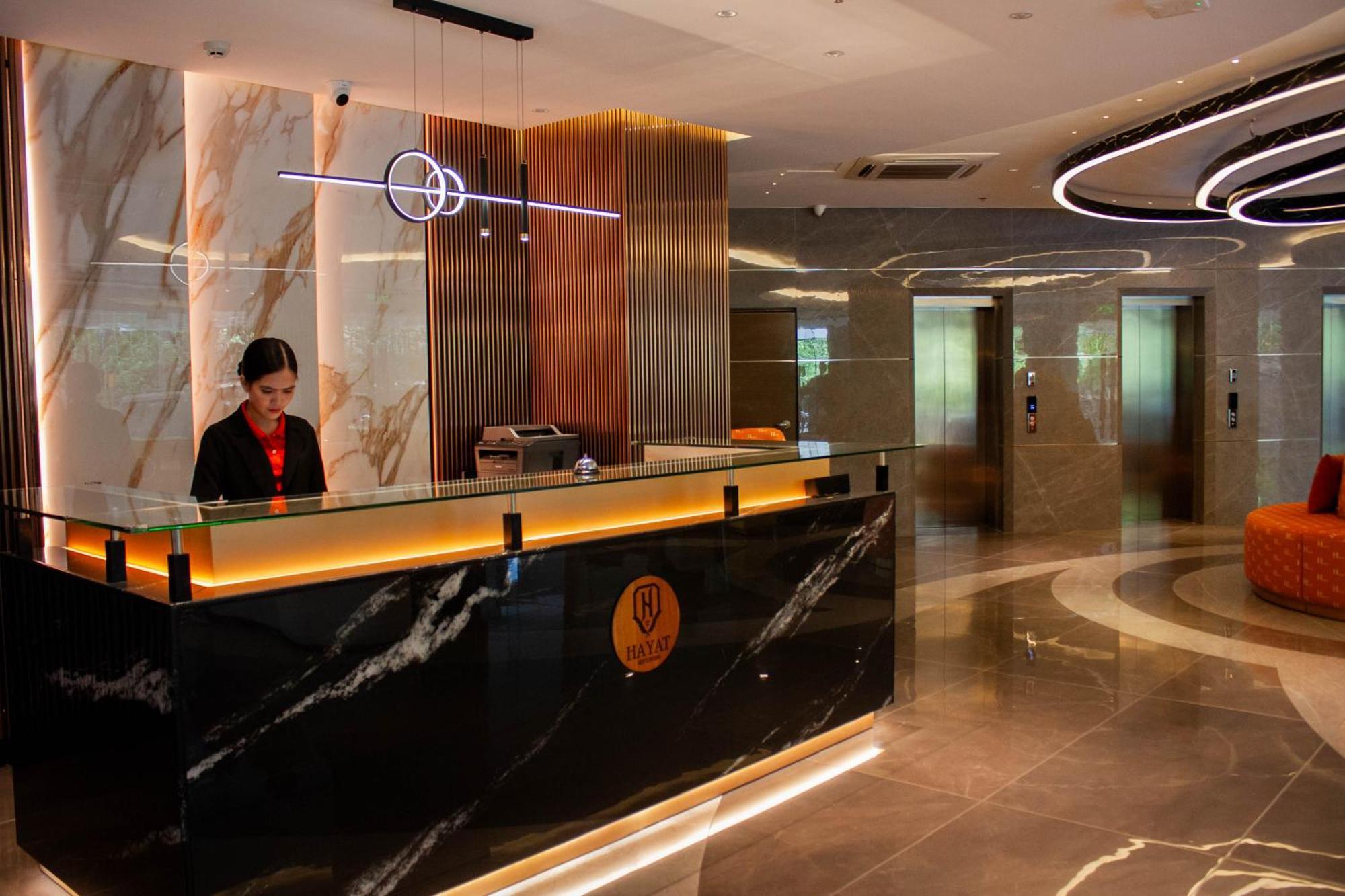 Hayat Sky Towers Hotel Cebu Eksteriør billede