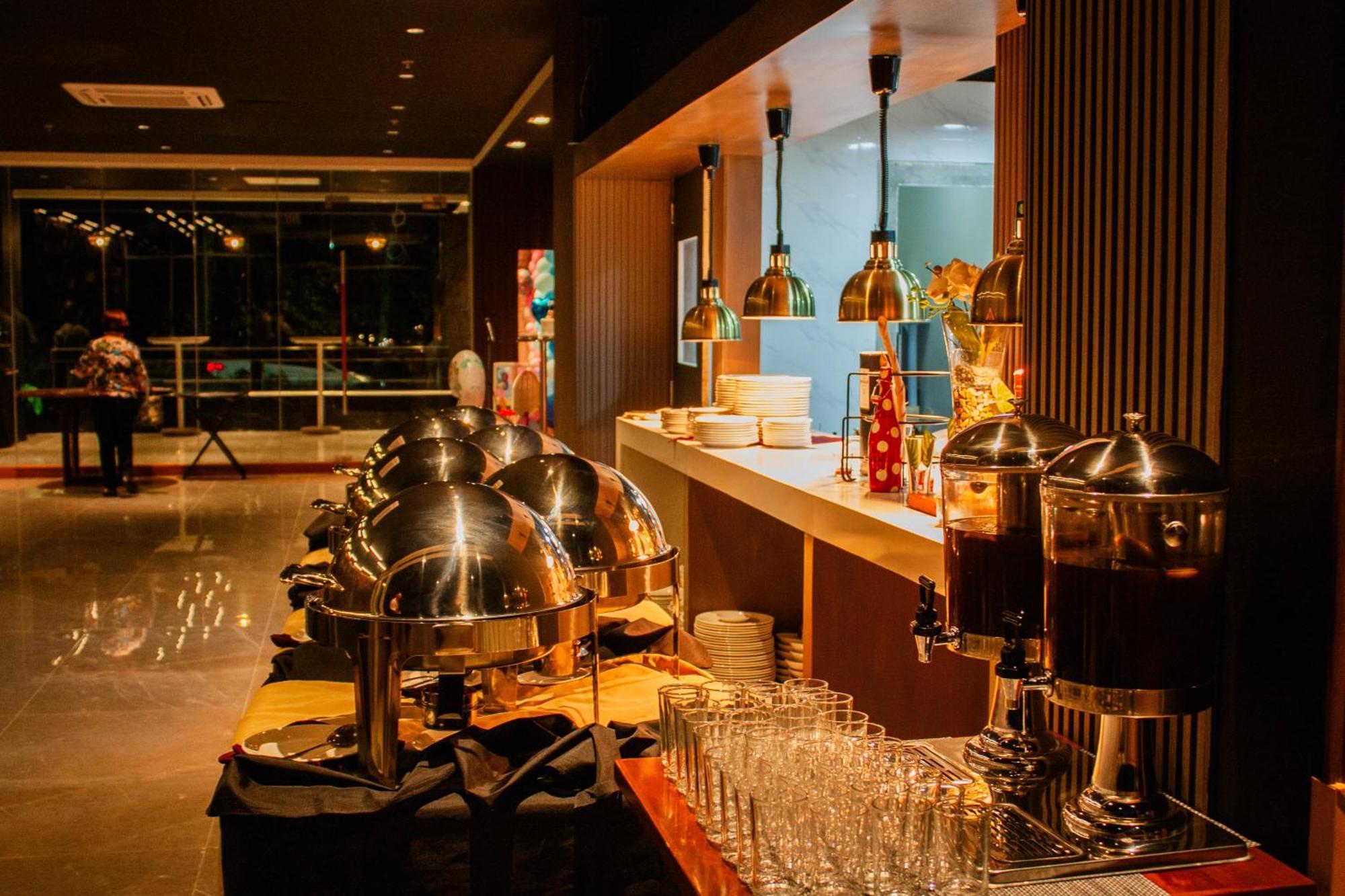 Hayat Sky Towers Hotel Cebu Eksteriør billede
