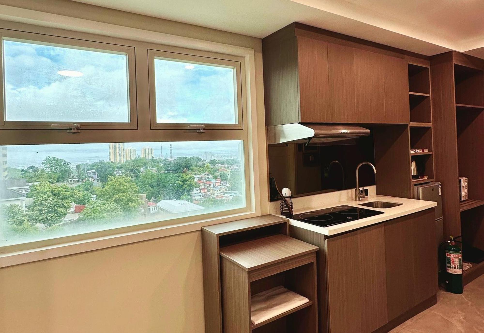 Hayat Sky Towers Hotel Cebu Eksteriør billede