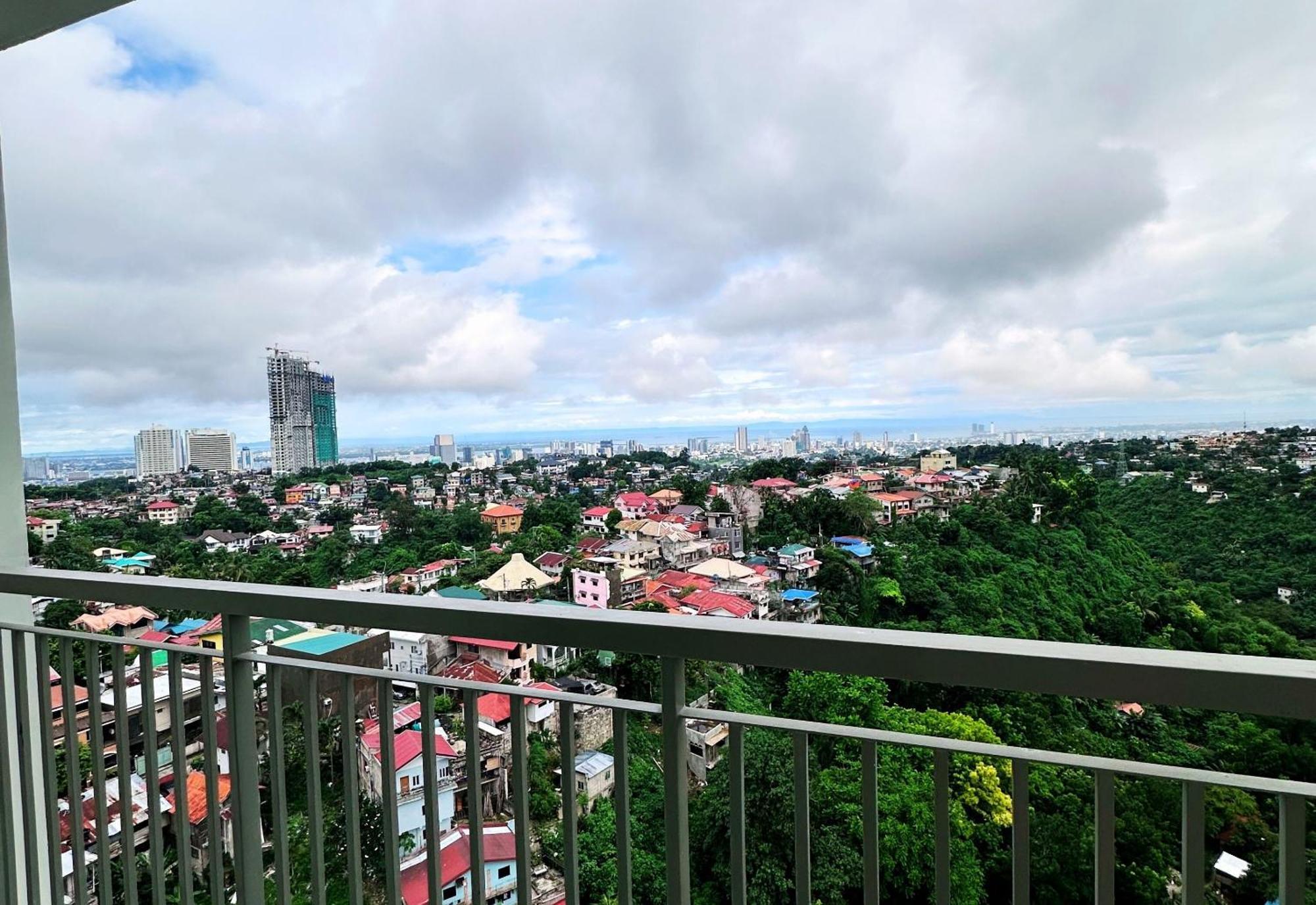 Hayat Sky Towers Hotel Cebu Eksteriør billede