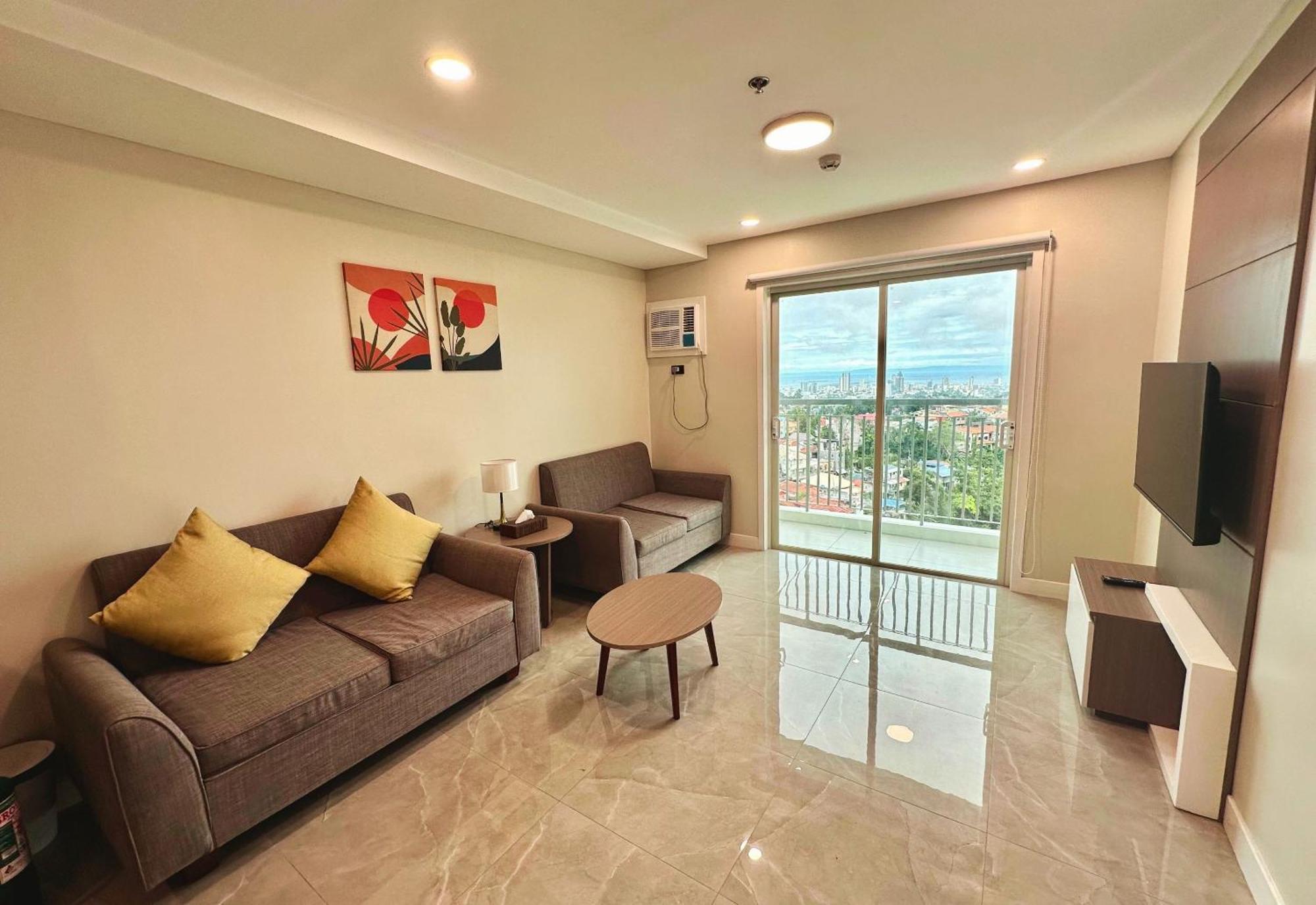 Hayat Sky Towers Hotel Cebu Eksteriør billede