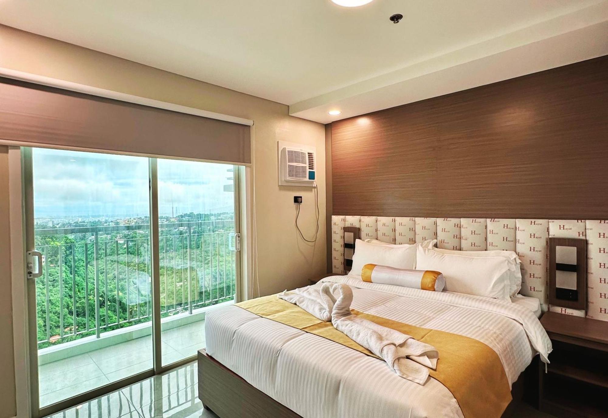 Hayat Sky Towers Hotel Cebu Eksteriør billede