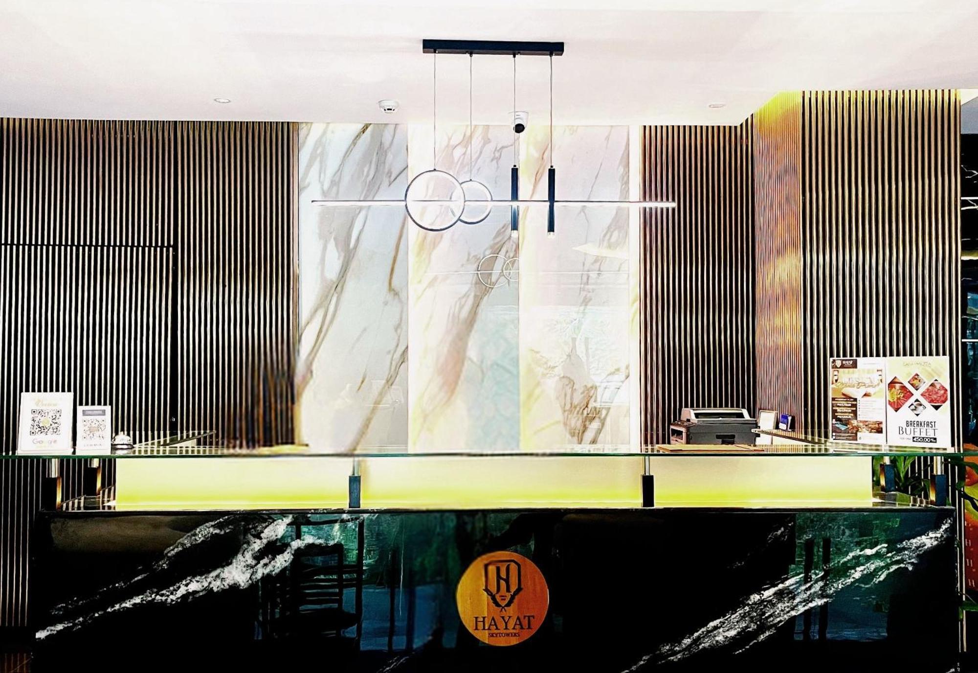 Hayat Sky Towers Hotel Cebu Eksteriør billede