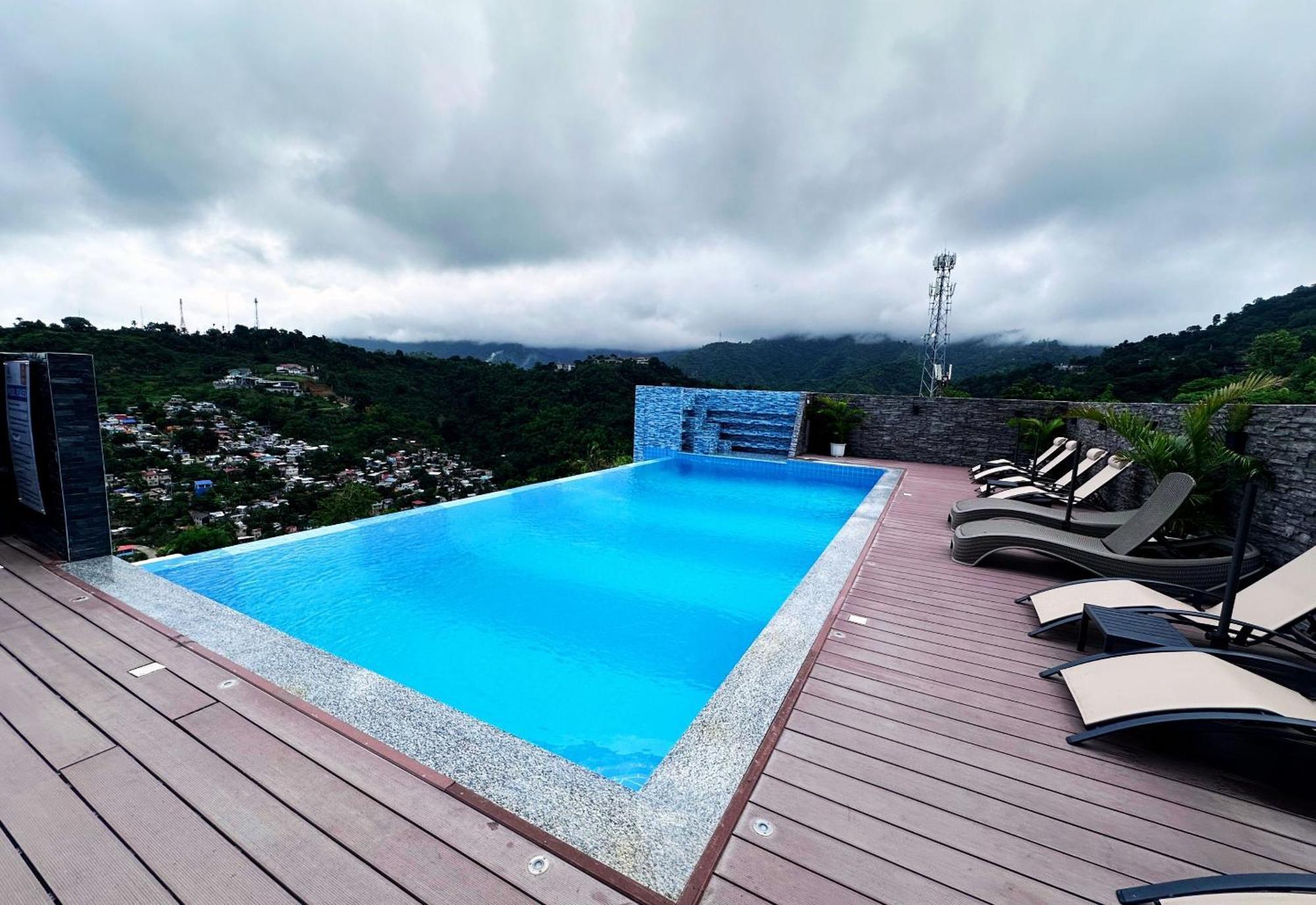 Hayat Sky Towers Hotel Cebu Eksteriør billede